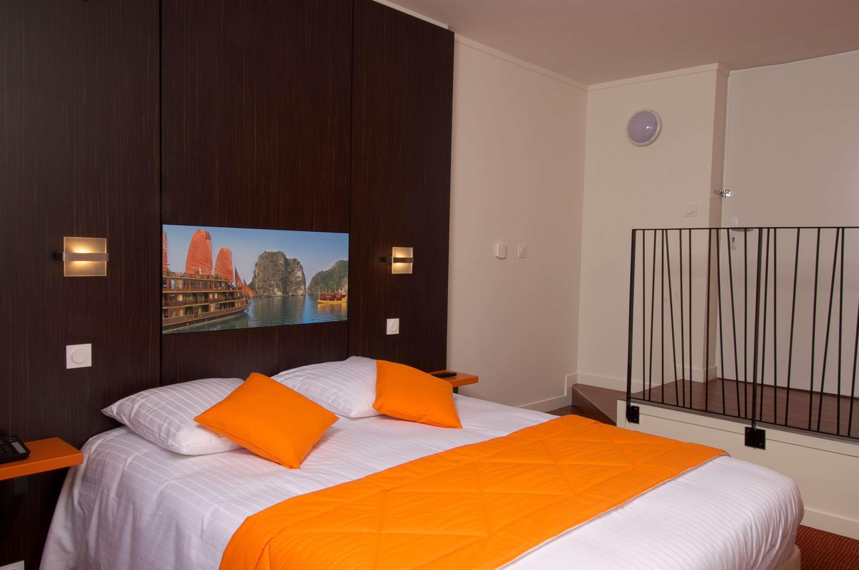 เบสต์ เวสเทิร์น พลัส เล แตราส เดอ เบรอา Hotel ปลูบาซลาเนค ภายนอก รูปภาพ