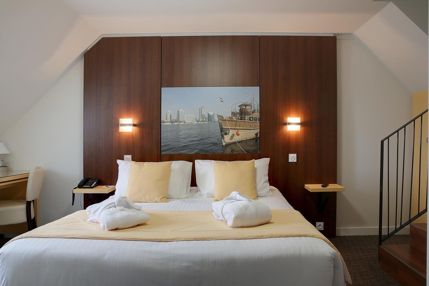 เบสต์ เวสเทิร์น พลัส เล แตราส เดอ เบรอา Hotel ปลูบาซลาเนค ภายนอก รูปภาพ